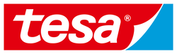 Tesa Logo Offizielles Tesa Logo - tesa-Schrift auf rotem Hintergrund. Das Logo ist im Kleber-Design mit blauer Rückseite
